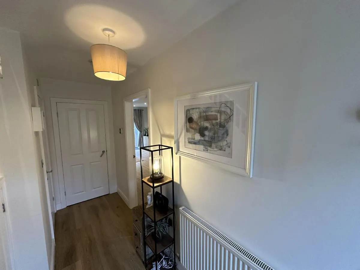 Monty'S Maison Reighton