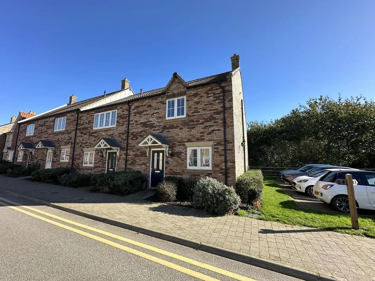 Monty'S Maison Reighton